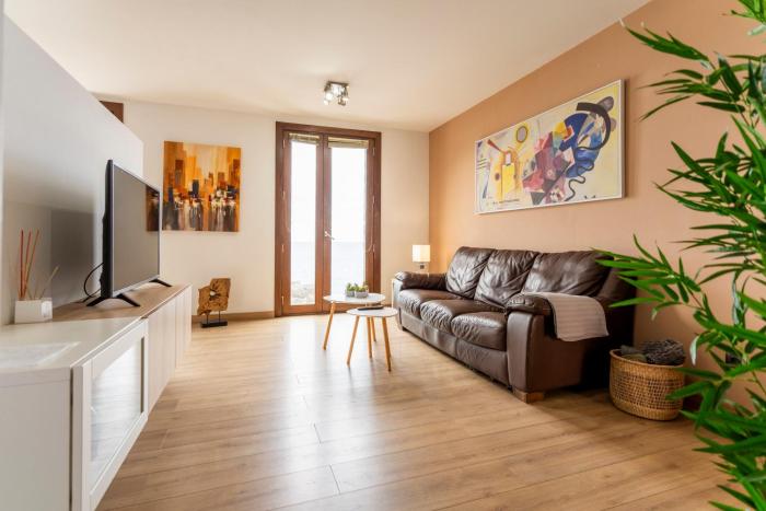 Modern sea front apartment in Garachico 2