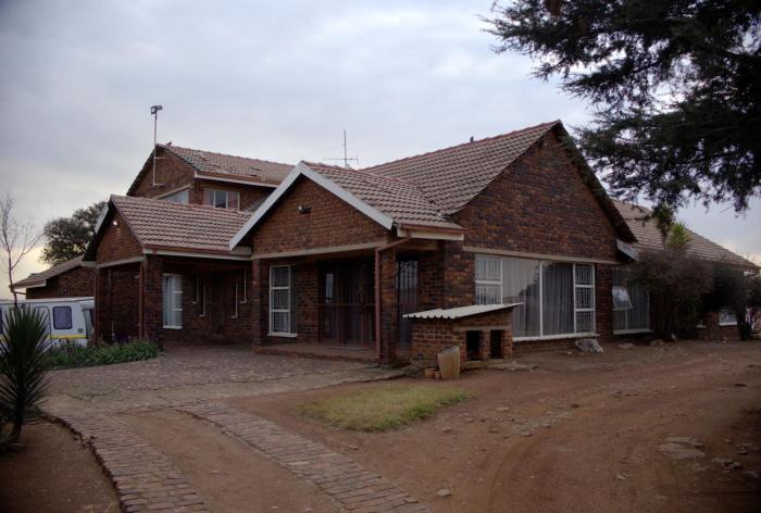 Kharimbi Cottage House