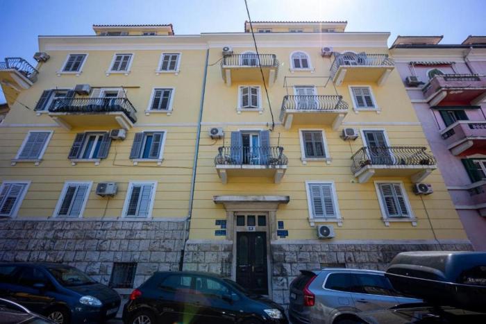 Apartments with WiFi Split - 23440