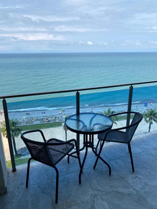 Pearl of Batumi, Seaview Boulevard