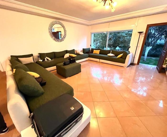 Luxueuse villa de 1100m à 500m de la plage