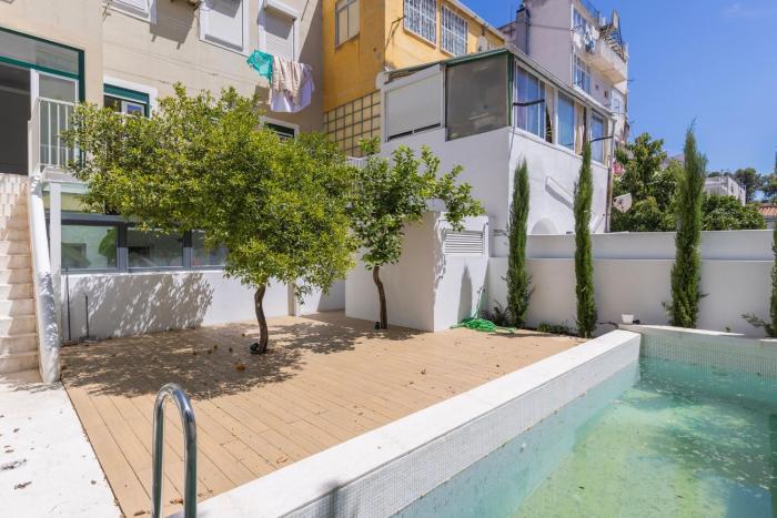 Lisbon Hidden Oasis With Pool by LovelyStay