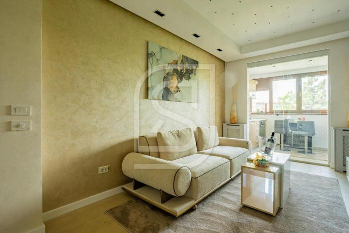 Junior by Kristal Collection