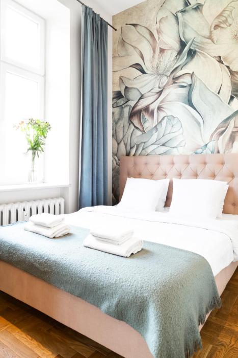 HOUSEHOST Apartment: Łazarza street