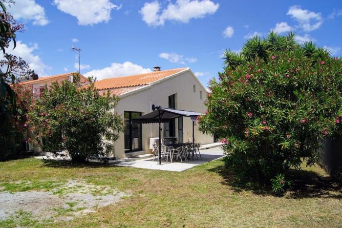 Grande Villa Rénovée à 600 m de la Plage