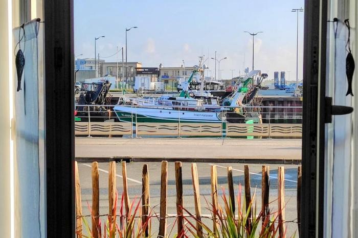 HUBLOT Studio vue port