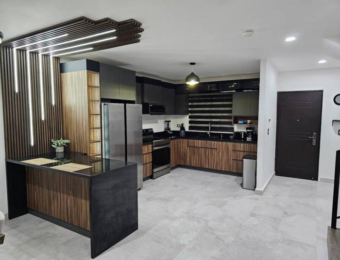 Casa Angulo 8 Guest Gated Home in Viñedos Del Mar