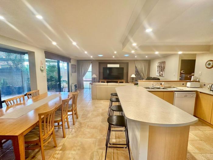 Annes Retreat - Busselton