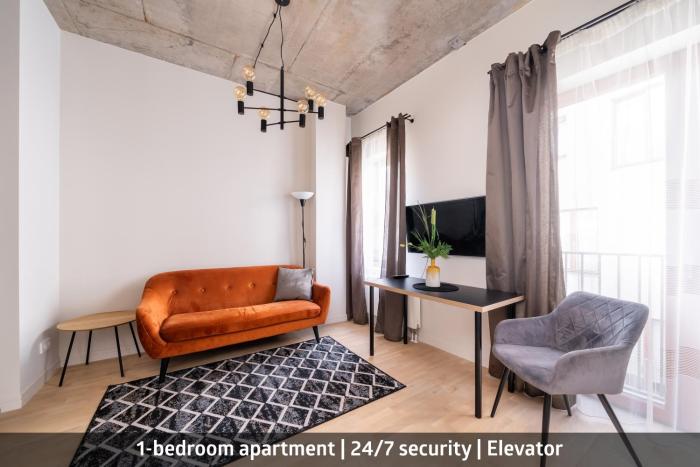 Cosy Old Town flat in a modern secured apt. block