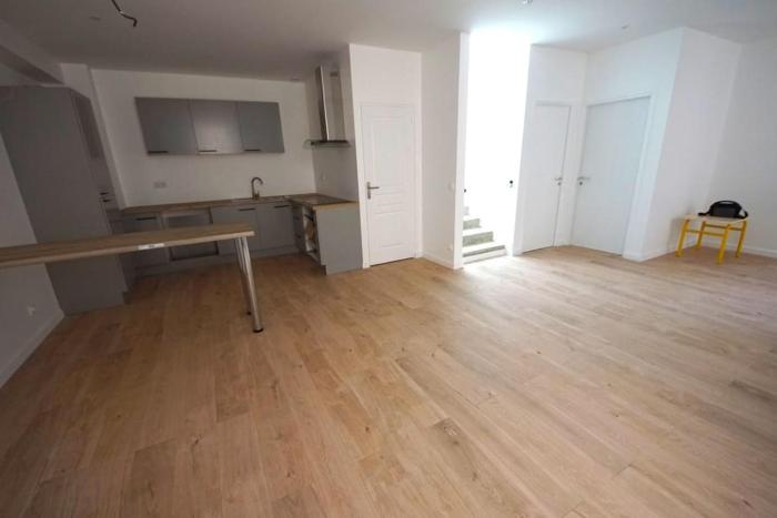 Maison avec terrasse 2 min gare