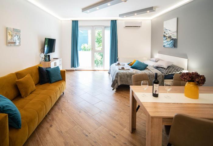 Free Parking Coco Elegant 4ppl AC