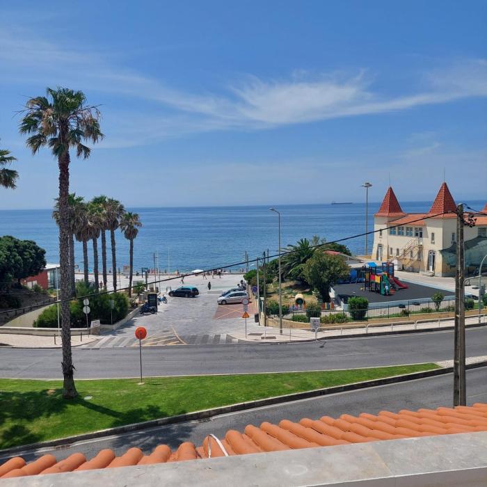 RENT4REST Estoril Seafront Apartments