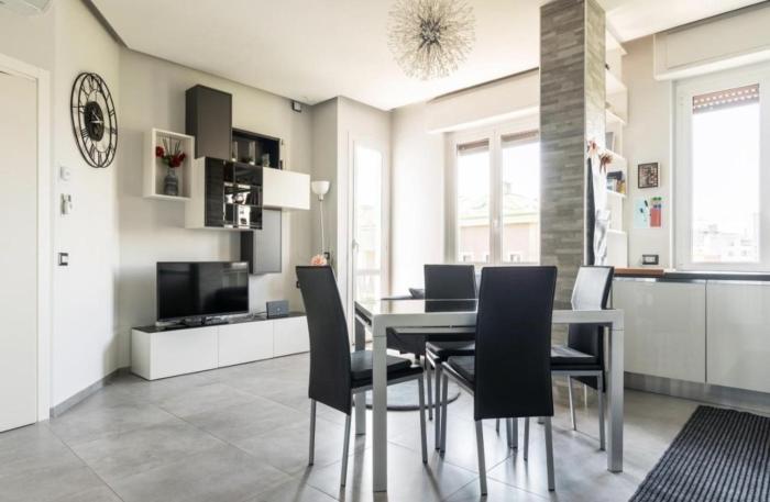 Luxury apartment in Prada District near MM Brenta & Milan Center - ideal for BUSINESS profiles