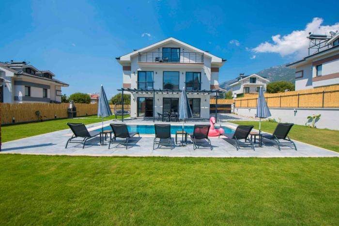 Villa Bahar 2 Triplex Luxury New Villa in Fethiye Oludeniz!