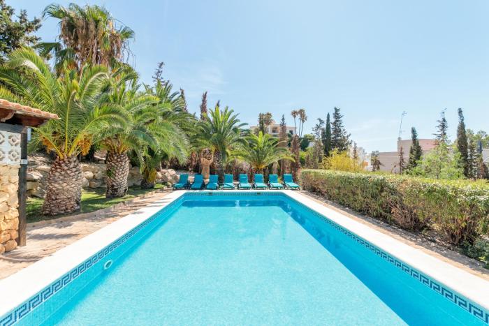 Villa Eliane with amazing sea views and large private swimming pool!