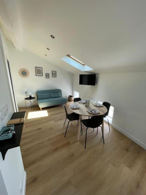 Epinal quartier historique, studio en mezzanine,