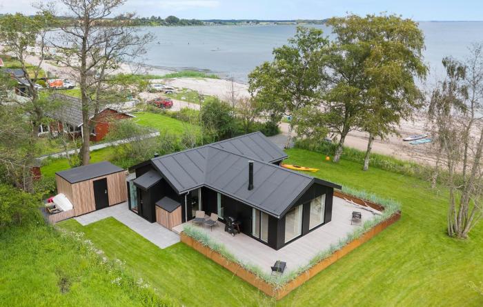 Gorgeous Home In Sjølund With Kitchen