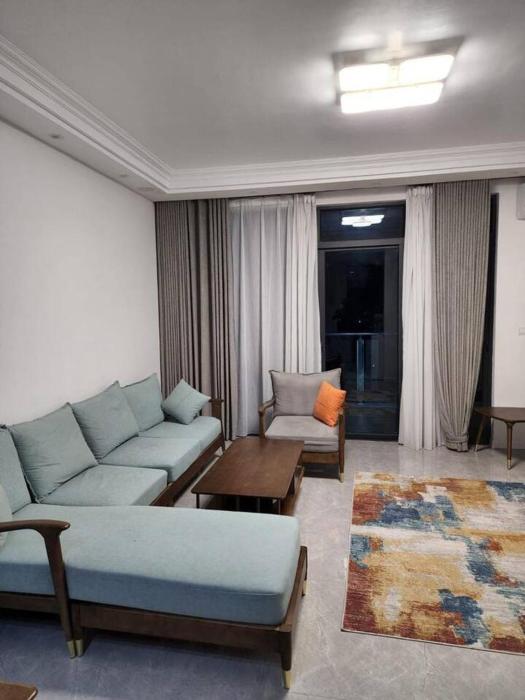 lovely 3 bed, 3.5bath condo