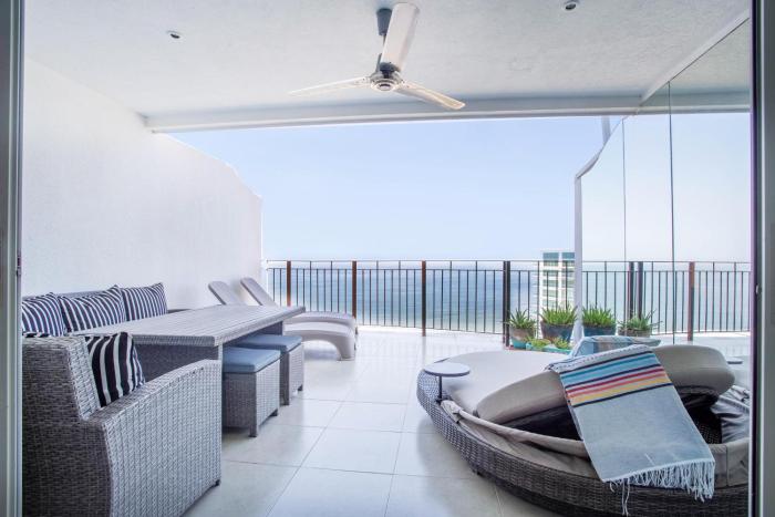 OgoVallarta, 2 BR Beachfront with Double Balcony, Office, BBQ