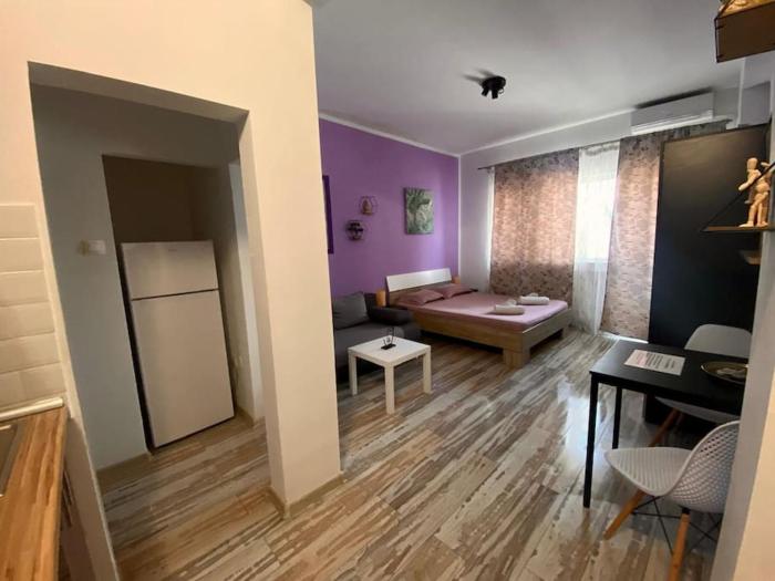 Purple Ultracentral Old Town