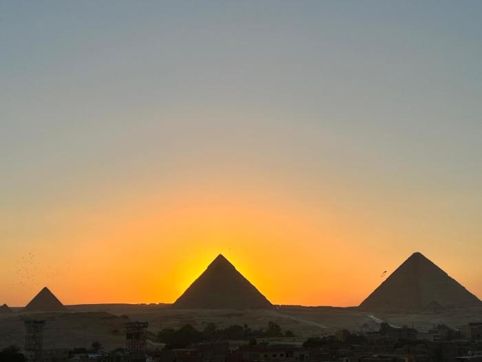 King Khafren Pyramids View Palace