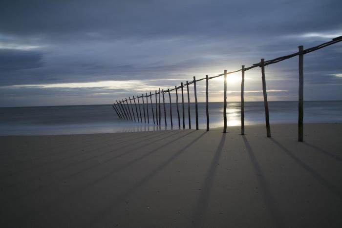 Exclusive bungalow by the beach - natural house