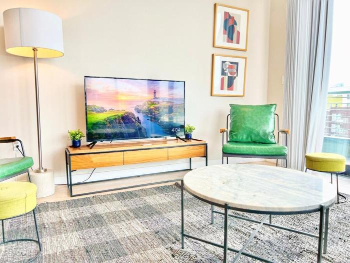 The Leo - Deluxe 3 Bedroom Stay