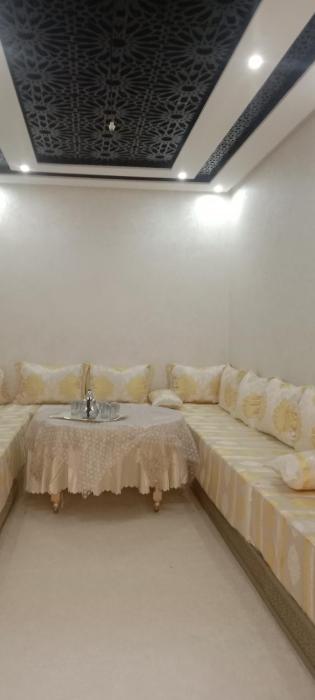 شقة ممتازة في مكان هادئ قريب من البحر