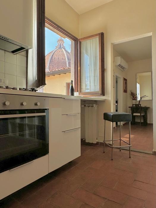 Historic Florence Apartment with Duomo View