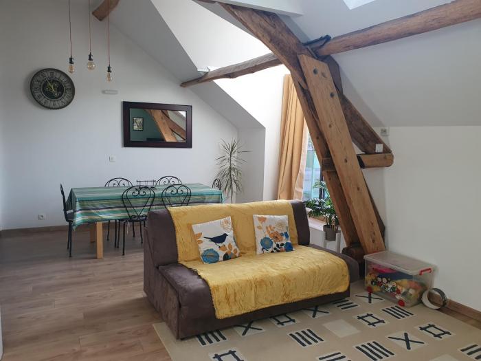 Appart avec terrasse, AirCon & parking clos