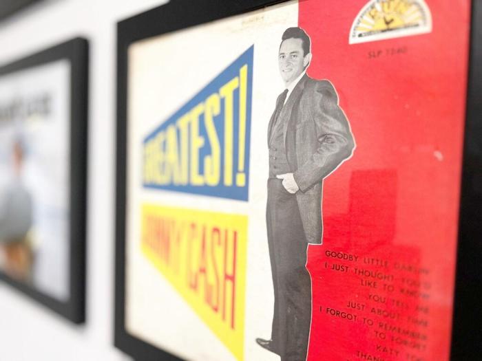 Johnny Cash "rambler" On Main