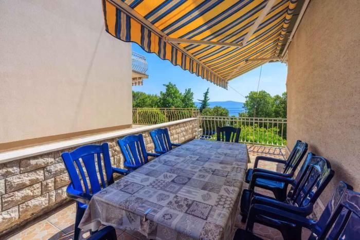 Four-Bedroom Apartment in Crikvenica II