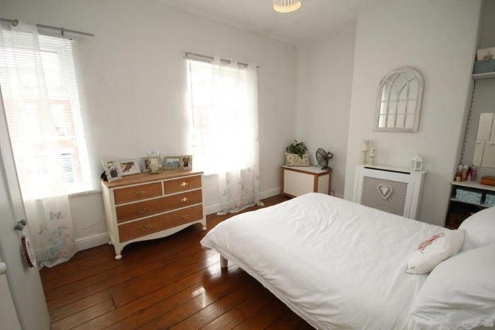 Free Parking Private 4 BR Central House