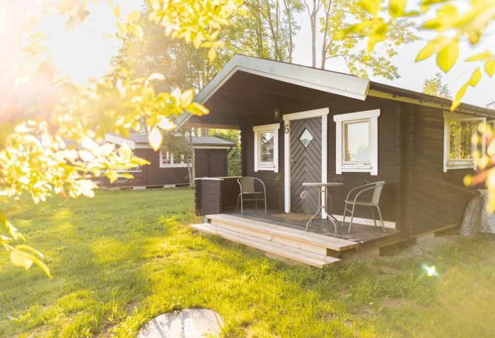 Stuga med panoramafönster, paradis för fågelskådare och vandrare, självstäd efter besök