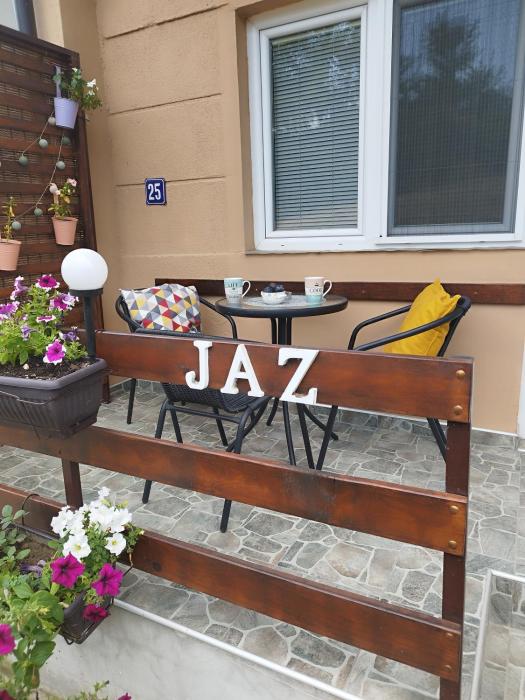 Jaz Apartman