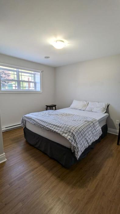Cozy Basement rooms 2 bedroom 2 queen beds home stay in halifax Nova Scotia