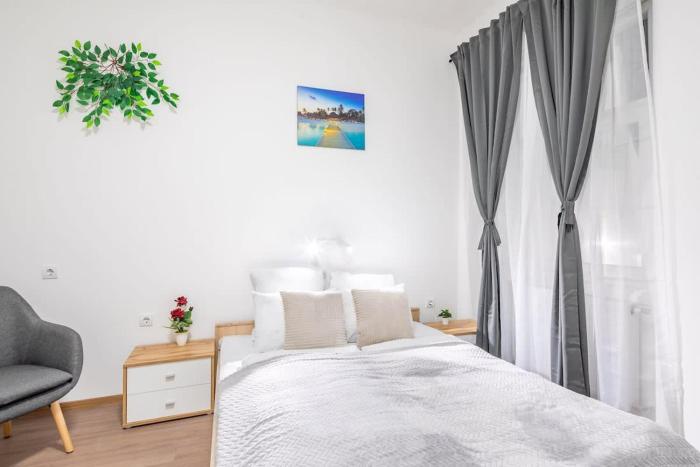 Central Simple Studio