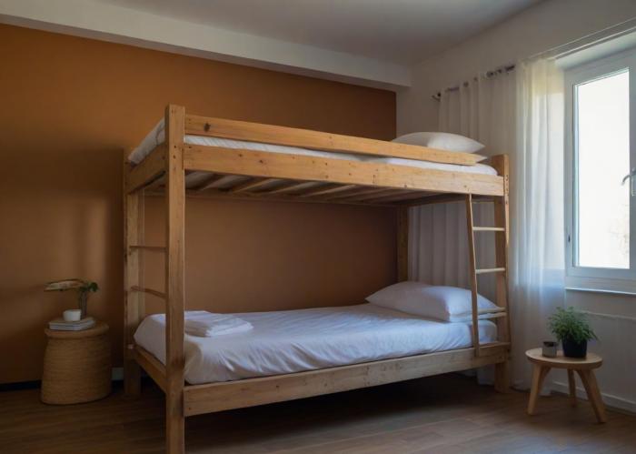 Umweltfreundliches Gemütliches Etagenbett Zimmer mit Privatem Bad Nähe Flughafen