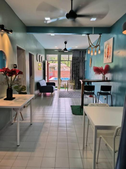 Adeliaz DVillage Guest House, Bachok Kelantan With Private Pool
