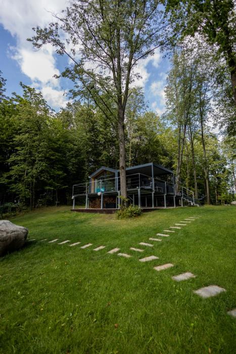 Wyspa Ciernie - Dom nad jeziorem z sauną i jacuzzi