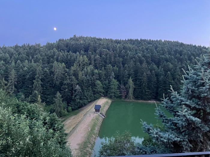 Klinger na dlani - LAKE VIEW