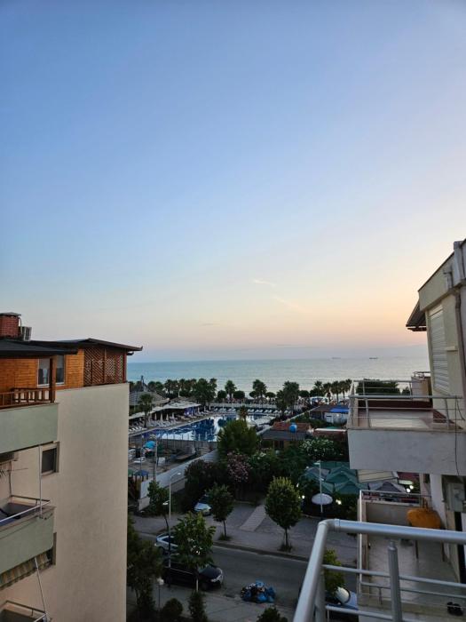 Evelin Apartments