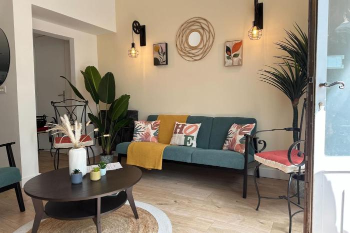 Spacious duplex near the city center of Cannes