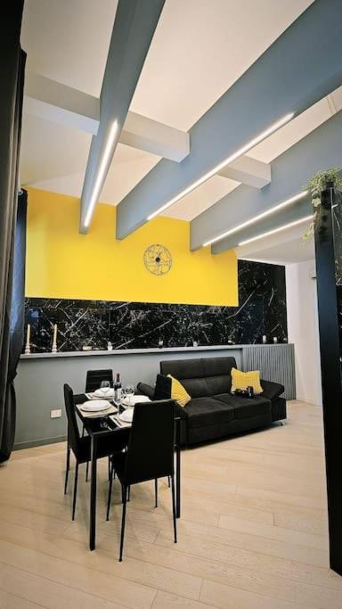 Trastevere golden luxury loft