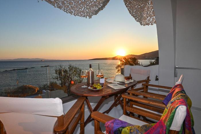 VETUS PORTUM SUITES TINOs