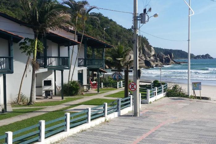 Duplex No 04 de 3 quartos frente ao mar