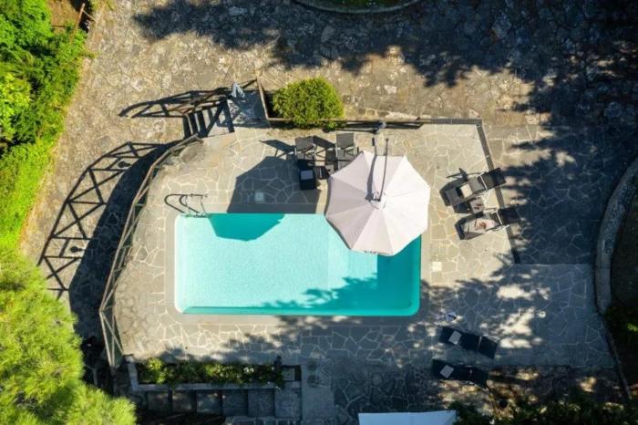 Charming Villa in Arezzo with Private Pool and Garden