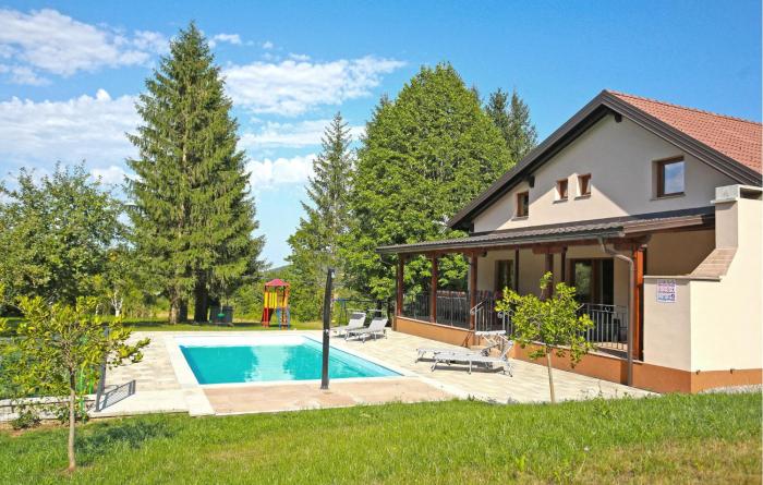 Gorgeous Home In Ogulin With Sauna