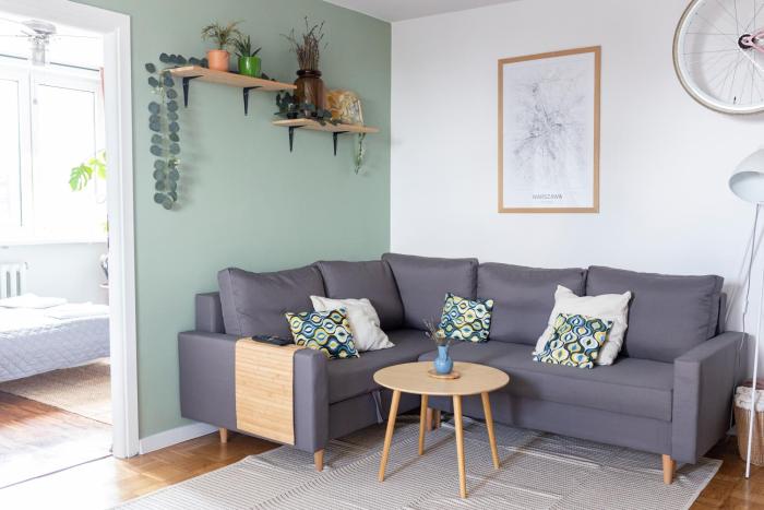 Iron Sunset Apartment