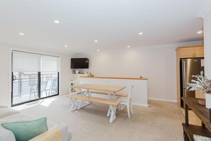 4-1 Penders Court